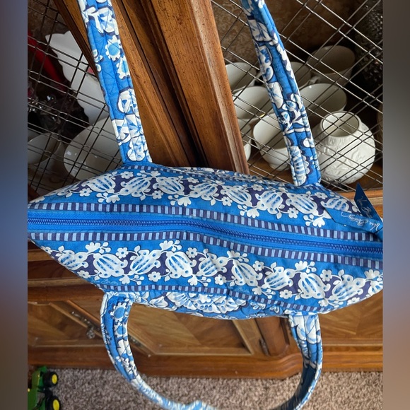 Quilted blue Vera Bradley Bag - Picture 11 of 15